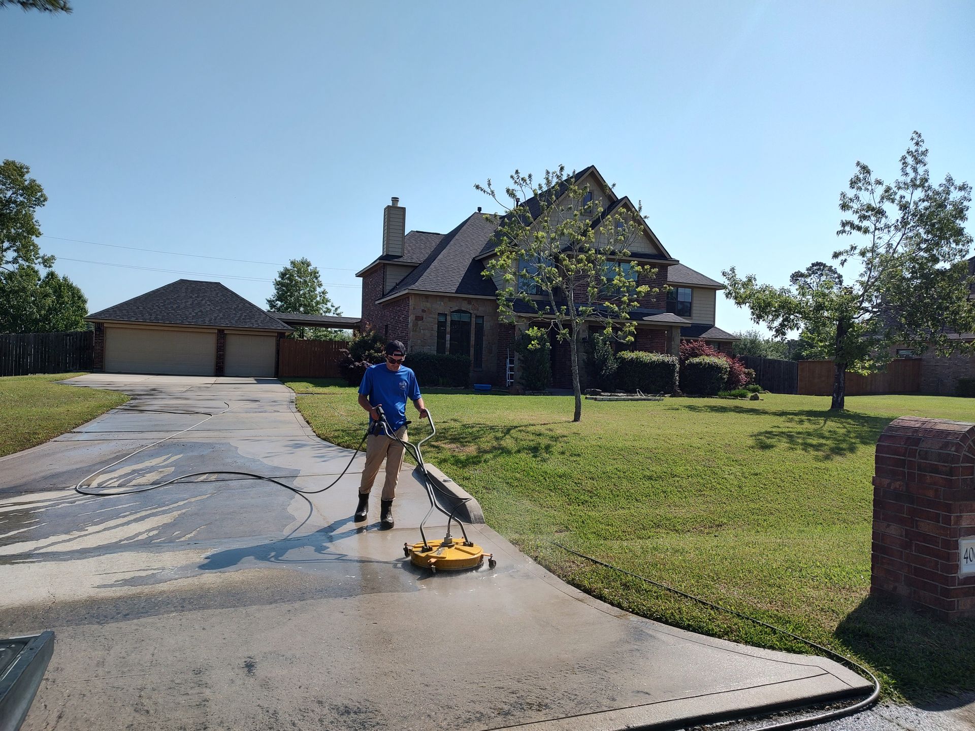Pressure Washing in Magnolia TX