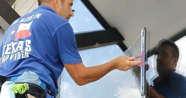 Great window cleaning Service is priceless in Magnolia TX