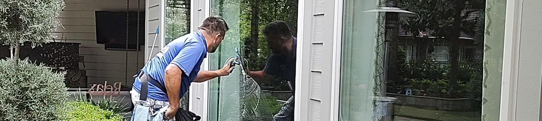 using a quality squeegee makes all the difference when cleaning windows in Magnolia TX