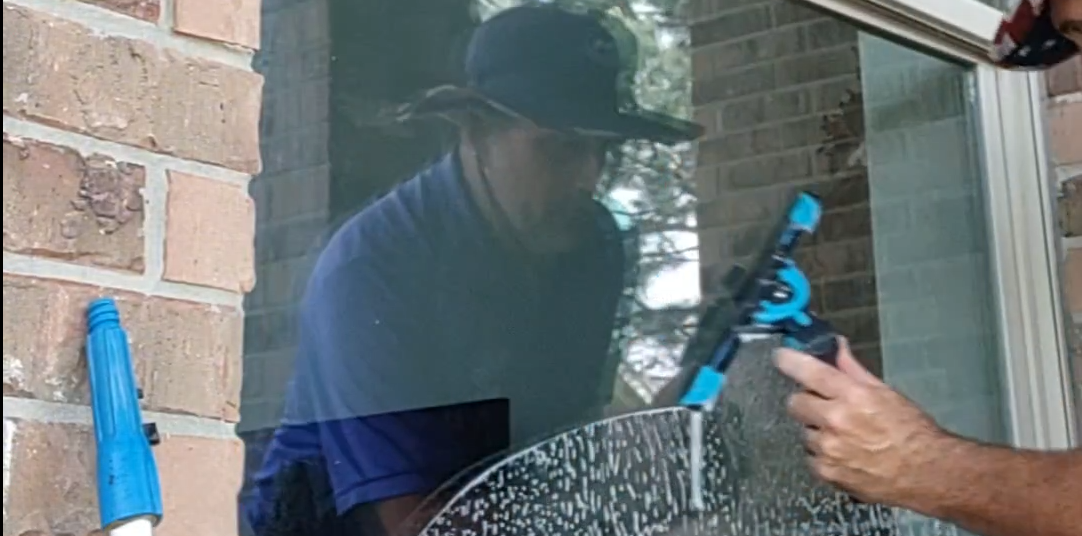 Window Cleaning in Conroe TEXAS