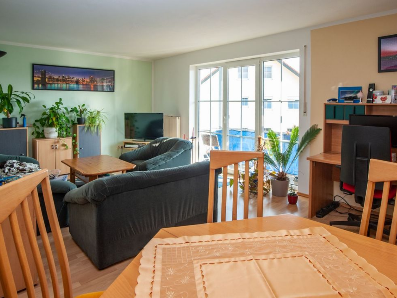 Immobilienfotografie Weitwinkelaufnahme Wohnzimmer Immobilienfotografie Weitwinkelaufnahme Wohnzimmer