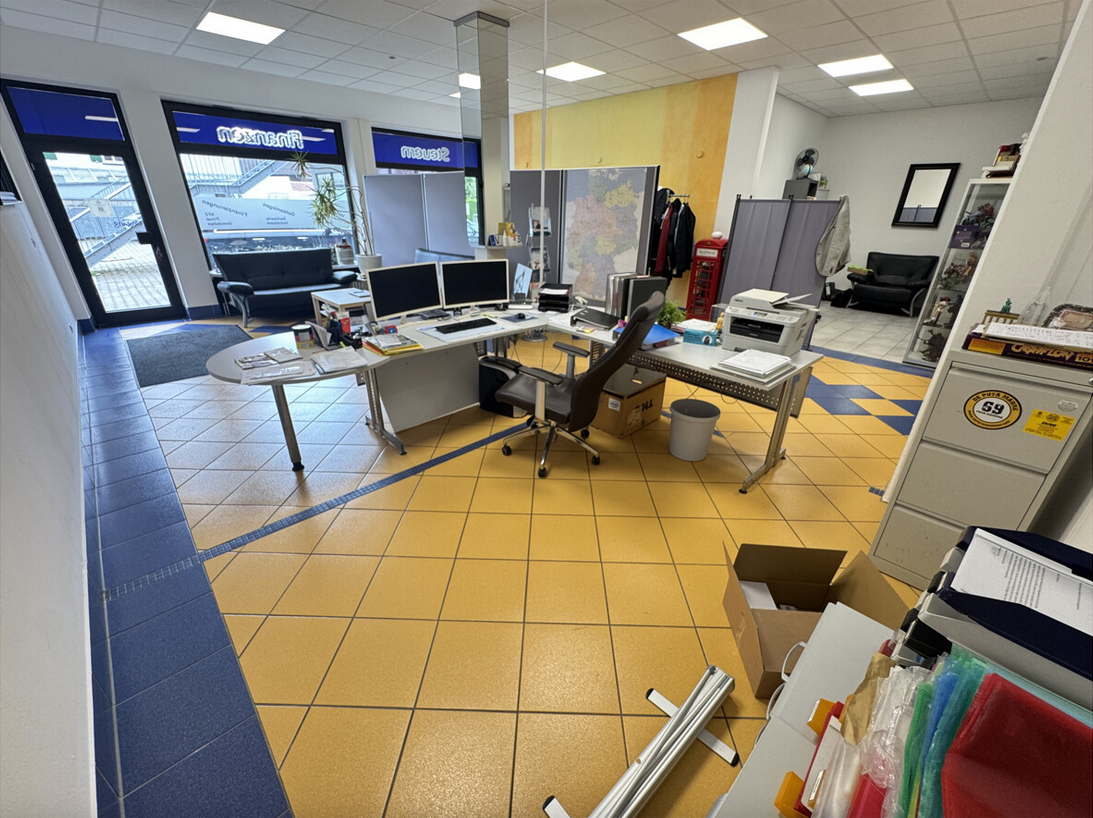 Gewerbe zum Verkauf im Zentrum von Türkheim