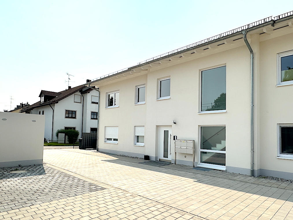 Neubau Eigentumswohnung  Türkheim - Außenansicht Eingangstür Neubau Eigentumswohnung  Türkheim - Außenansicht Eingangstür