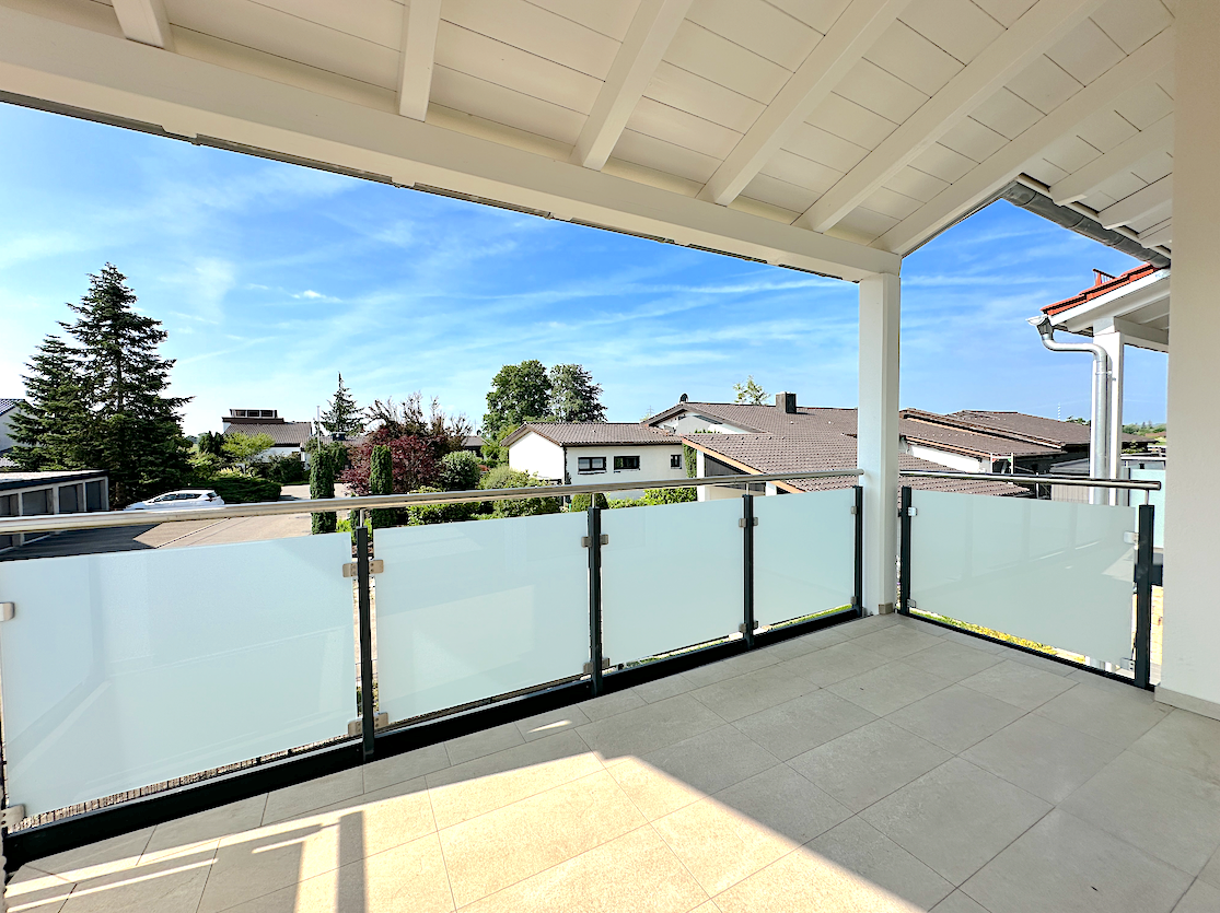 Neubau Eigentumswohnung Türkheim - Balkon und Ausblick Neubau Eigentumswohnung Türkheim - Balkon und Ausblick