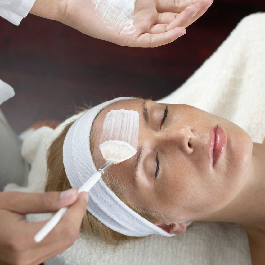 Dauer: jeweils ca. 90 Min. für 69,00 EUR carewell-cosmetic.de, Dauer: jeweils ca. 90 Min. für 69,00 EUR