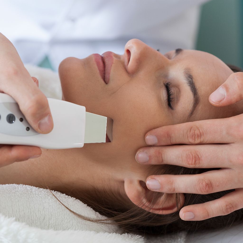 Dauer: ca. 90 Minuten 114,00 EUR (inkl. Microtransfer Applikator Set für die Schönheitskur zu Hause) carewell-cosmetic.de, Dauer: ca. 90 Minuten 114,00 EUR (inkl. Microtransfer Applikator Set für die Schönheitskur zu Hause)