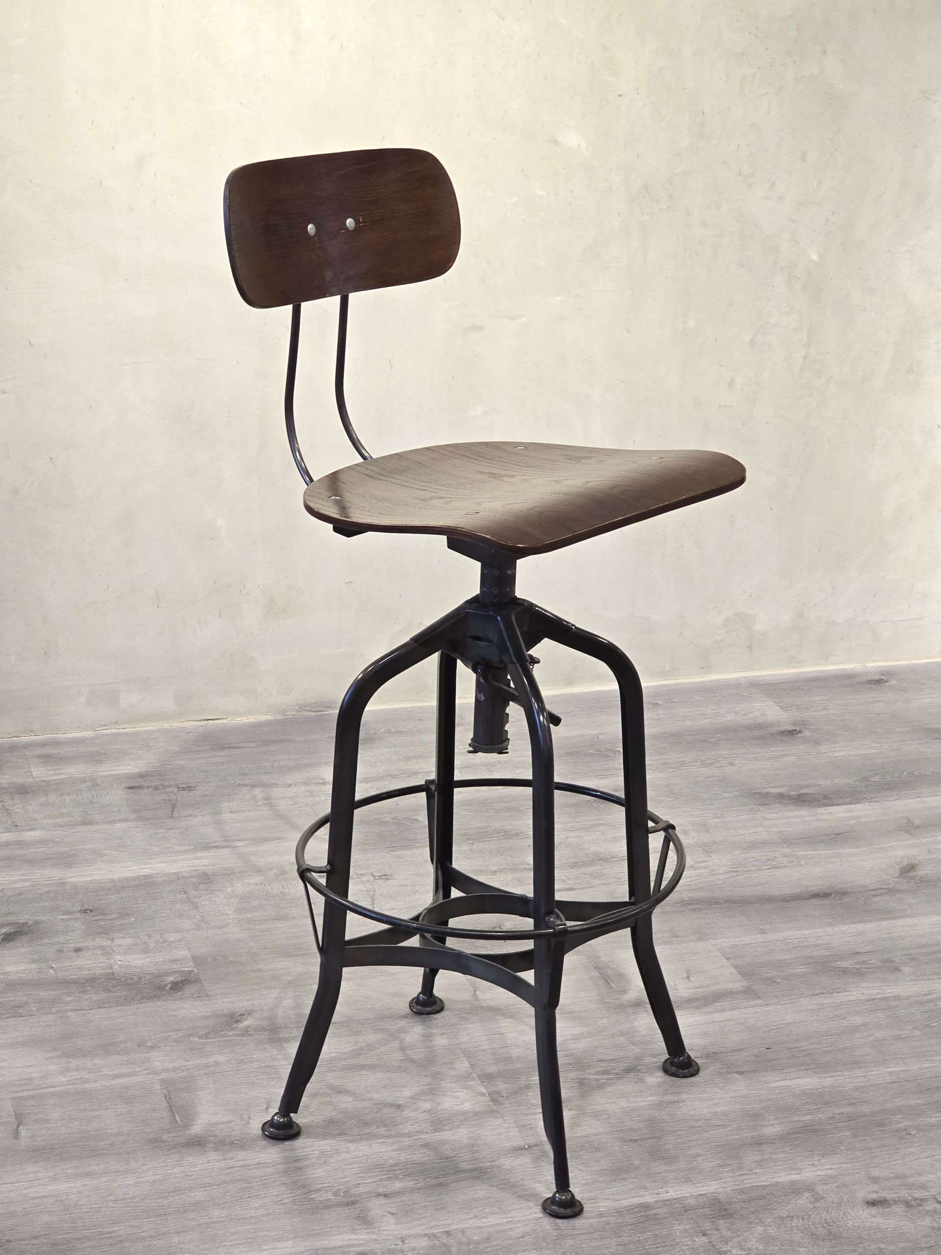 mobiliario de alquiler barcelona