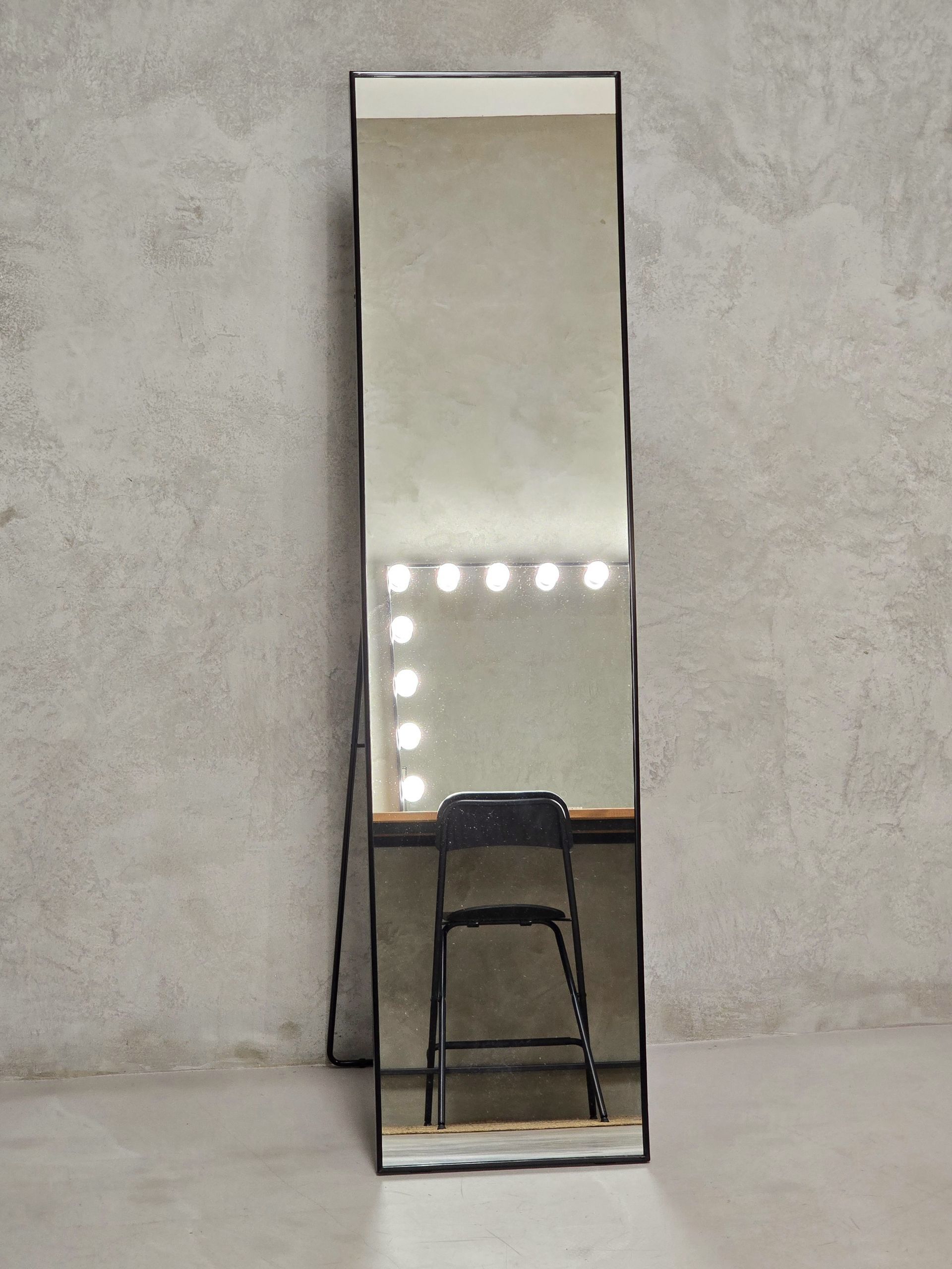 mobiliario de alquiler barcelona