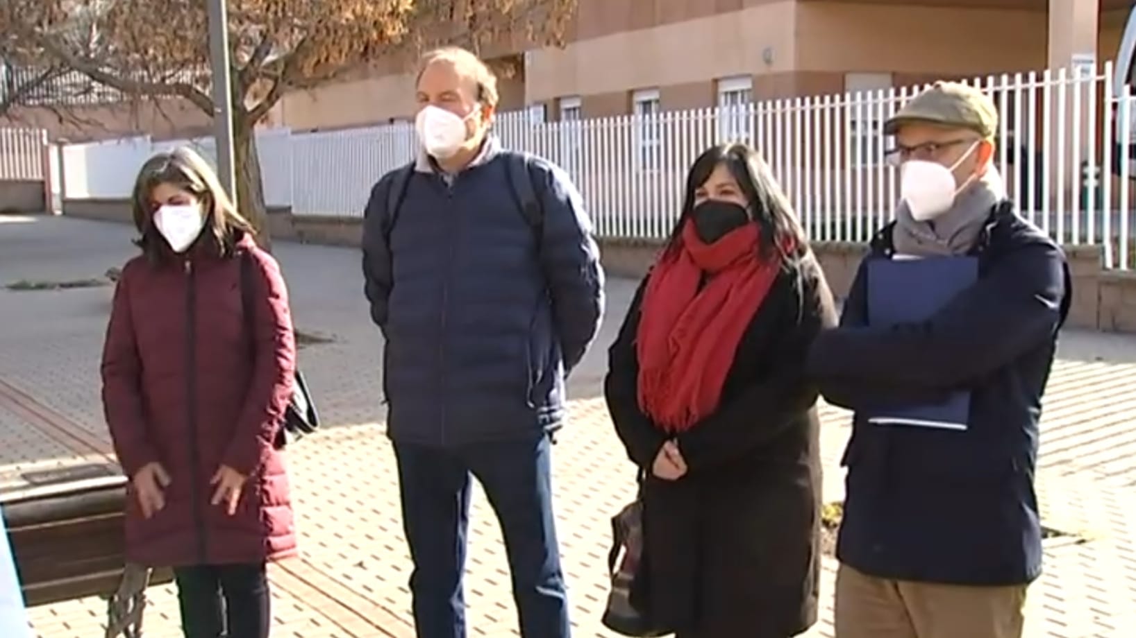 Reunión en el barrio del Zaidín, esta mañana Reunión en el barrio del Zaidín, esta mañana