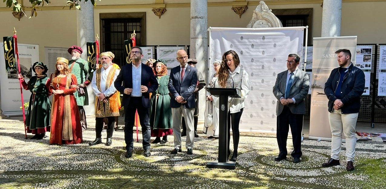 Momento de la rueda de prensa en el Ayuntamiento de Granada, esta mañana. Foto: Pedro Pablo López