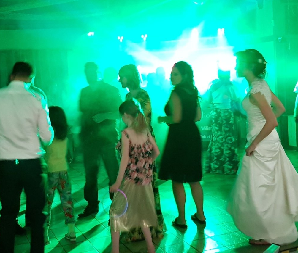 auberge de la sauzée, mariage, séminaire, loire, la charpinière