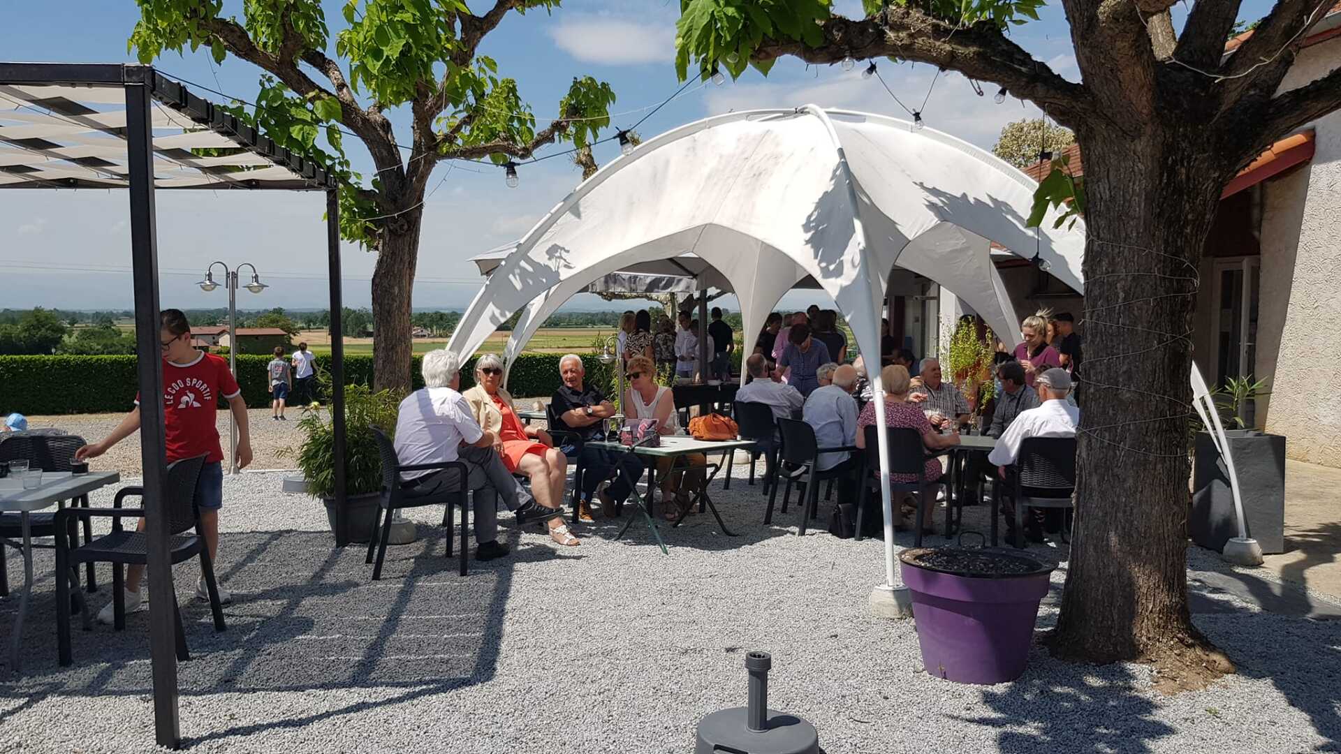 terrasse auberge de la sauzée