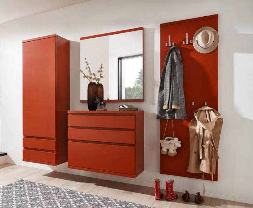 Garderoben-flurmoebel-lack-rot-coldewey-friesland