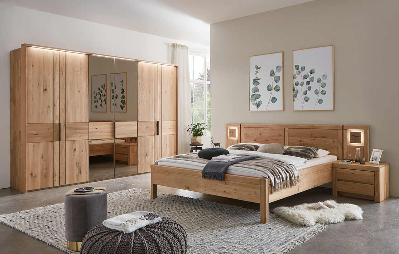 Schlafzimmer 2700 woestmann schlafzimmer, Bett mit Hirnholzakzenten und LED-Beleuchtung