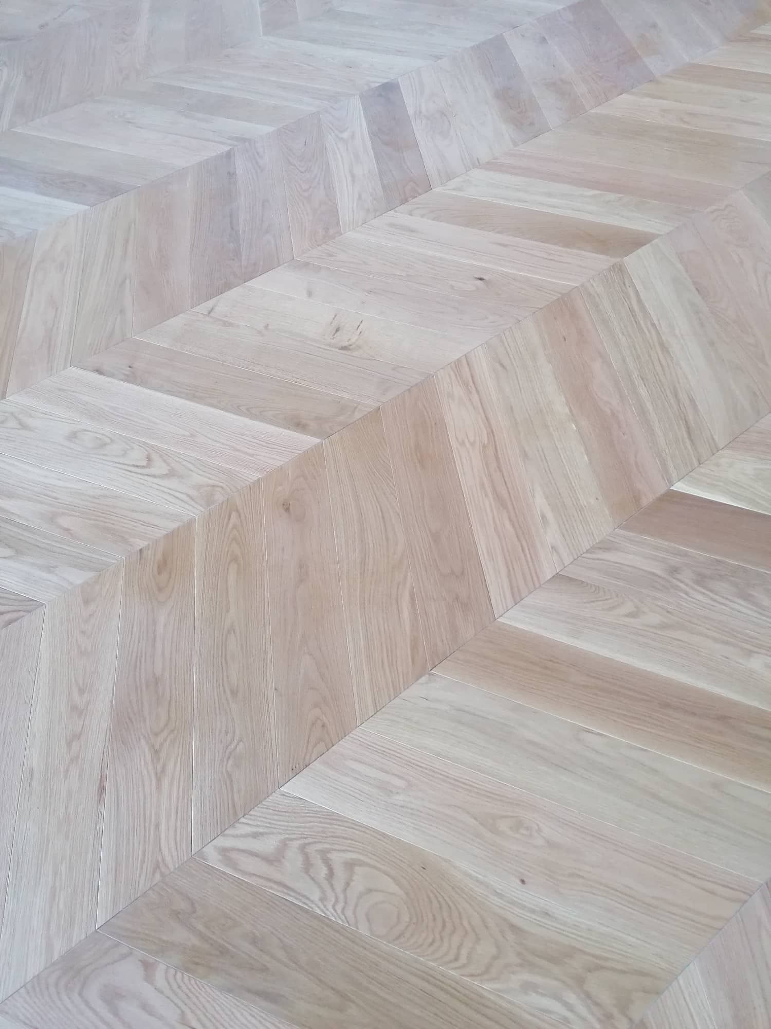 100qm weiß geölte Fischgrätverlegung in Amelinghausen