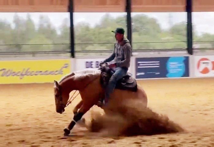 Sharp Dressed Jeanie