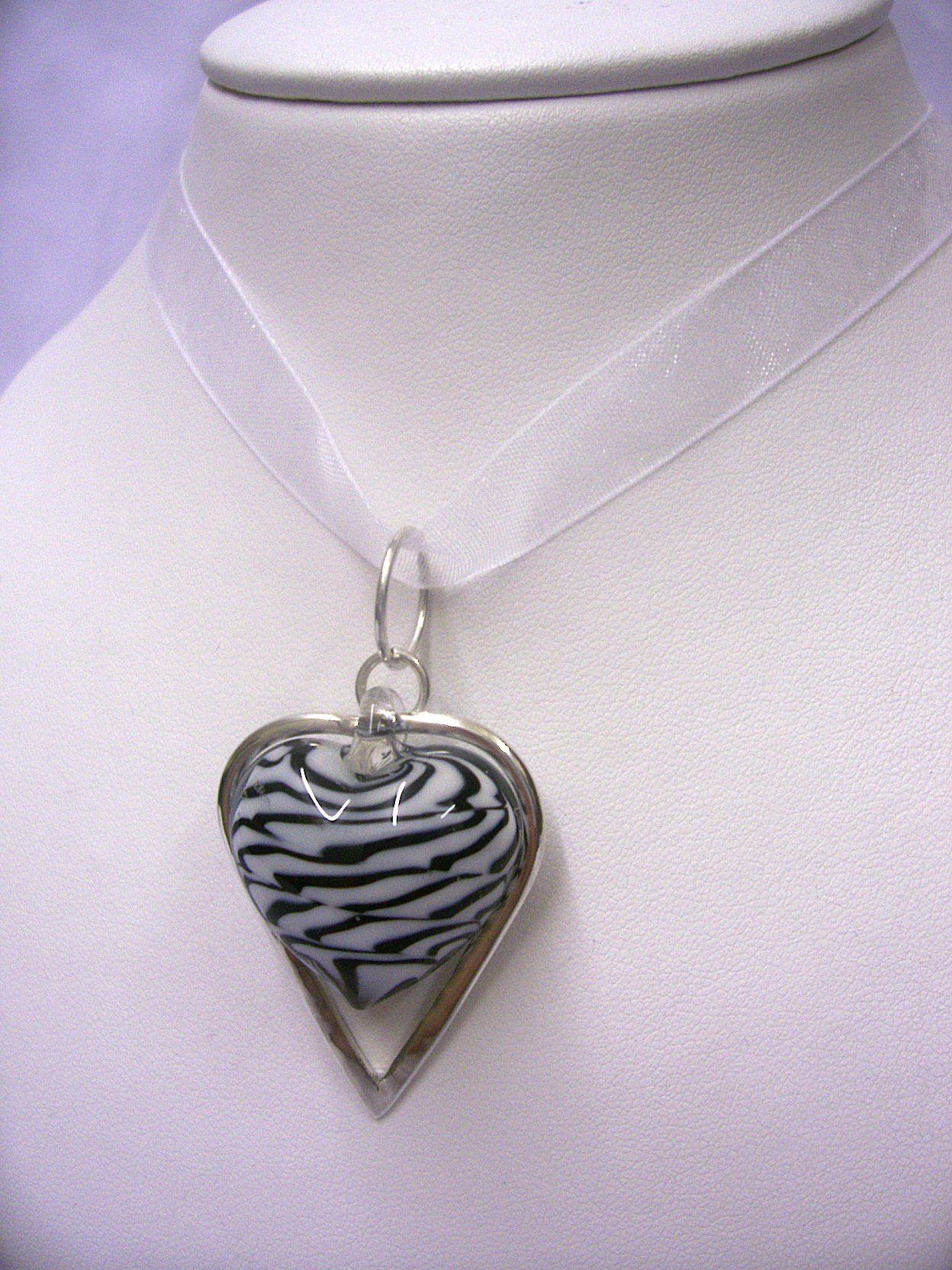 Maurano Glass Heart Pendant with white organza necklace