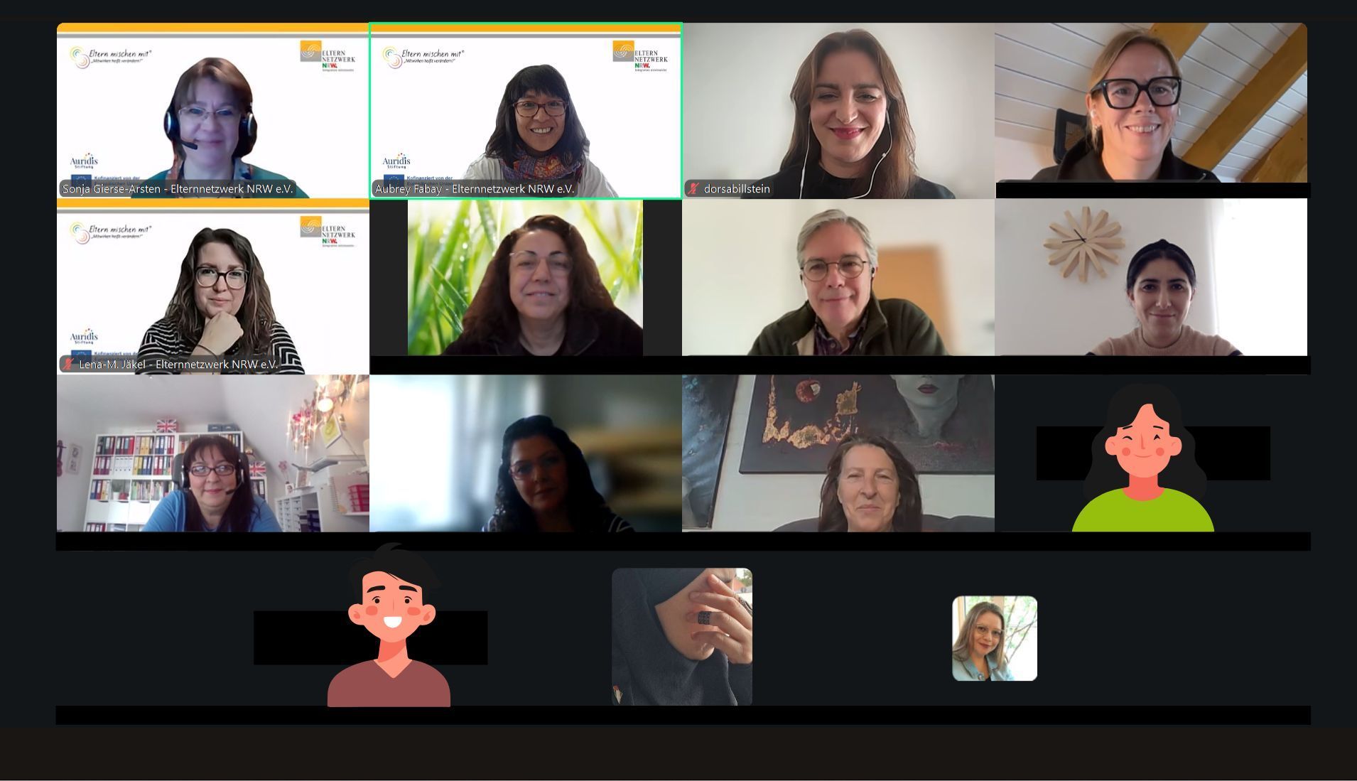 Auf dem Bild sind kleine Kacheln der Teilnehmenden aus dem Zoom-Call zu sehen.
