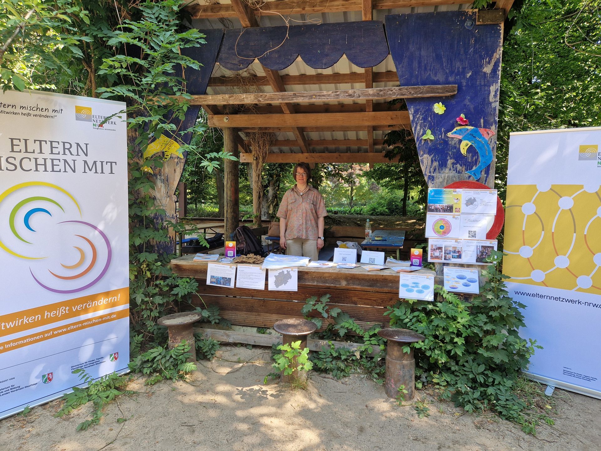 Sonja Gierse-Arsten, Elternnetzwerk NRW, am Stand von Eltern mischen mit beim Vätersummit 2025
