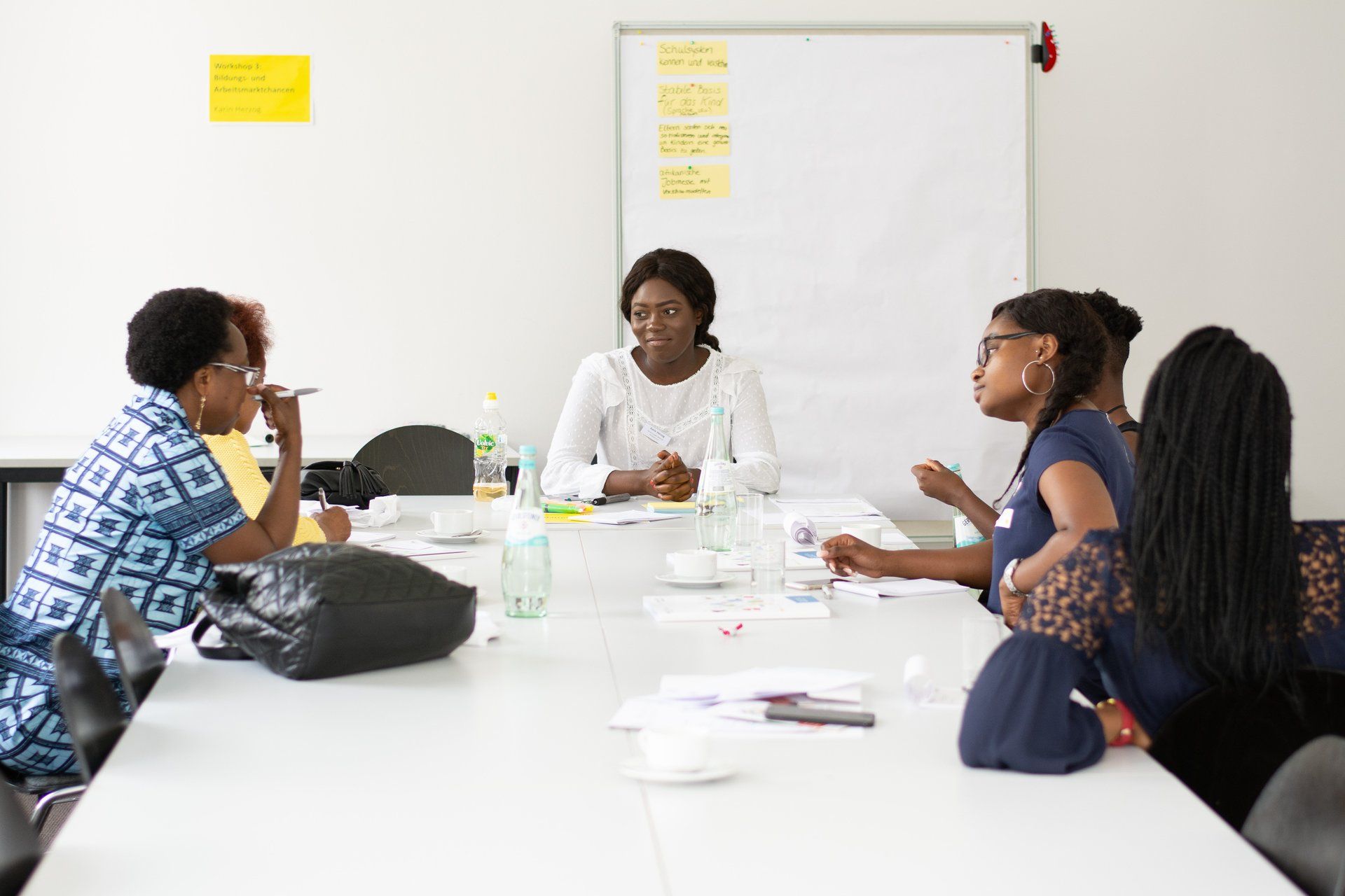 Karin Herzog vom Verein Junger Deutsch-Afrikaner e.V., Dortmund leitete den Workshop