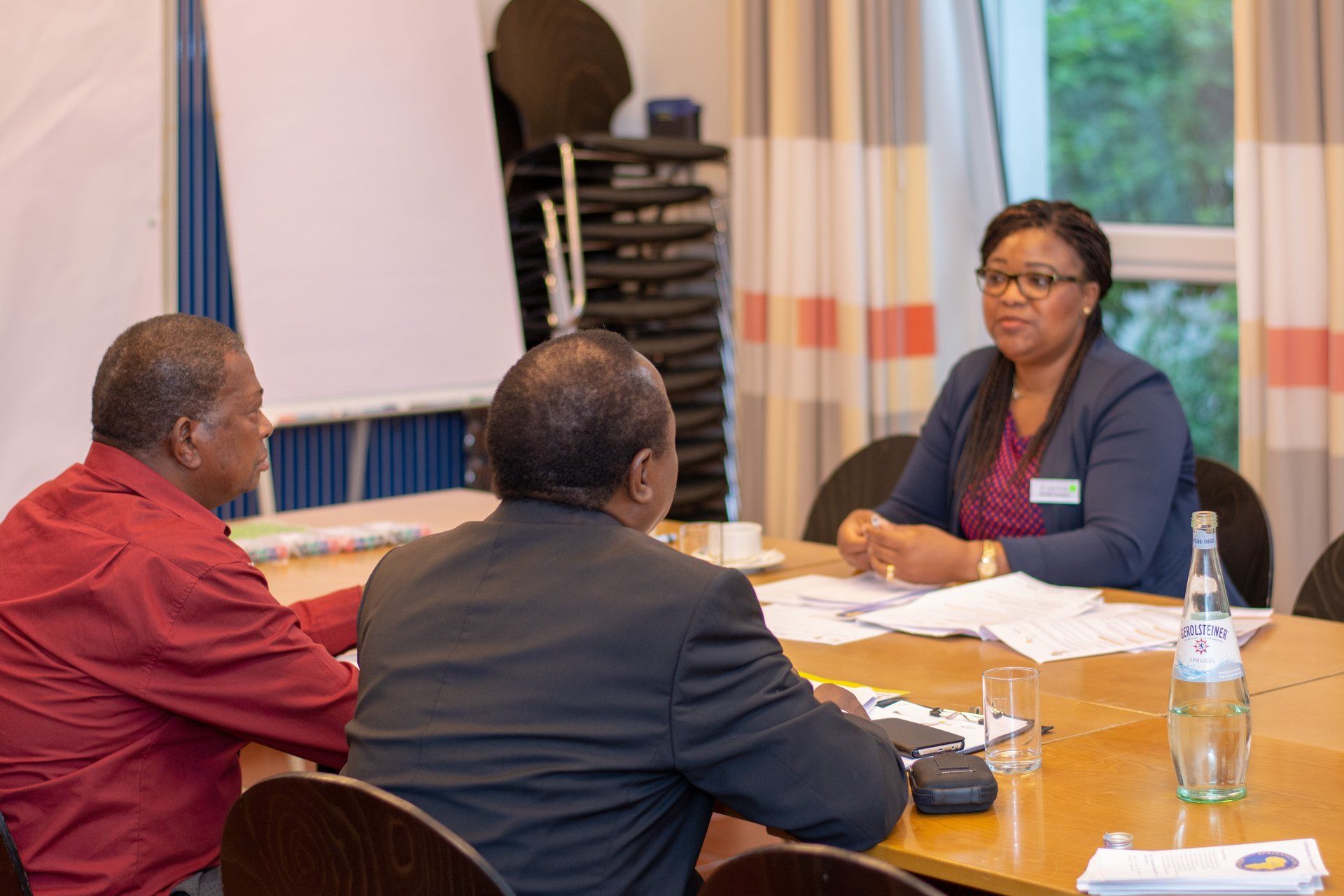 Dr. med Yvette Djuidjie Kamgne aus Dortmund leitete den Workshop