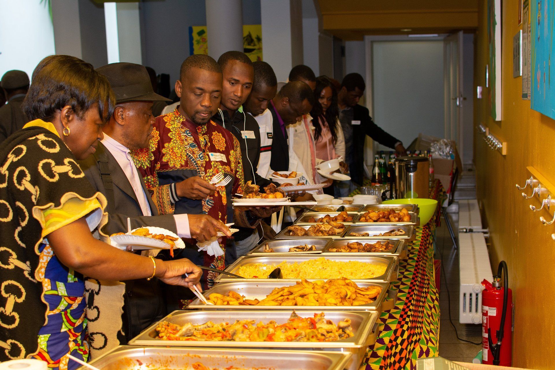 Das Buffet bot kongolesische und eritreische Spezialitäten