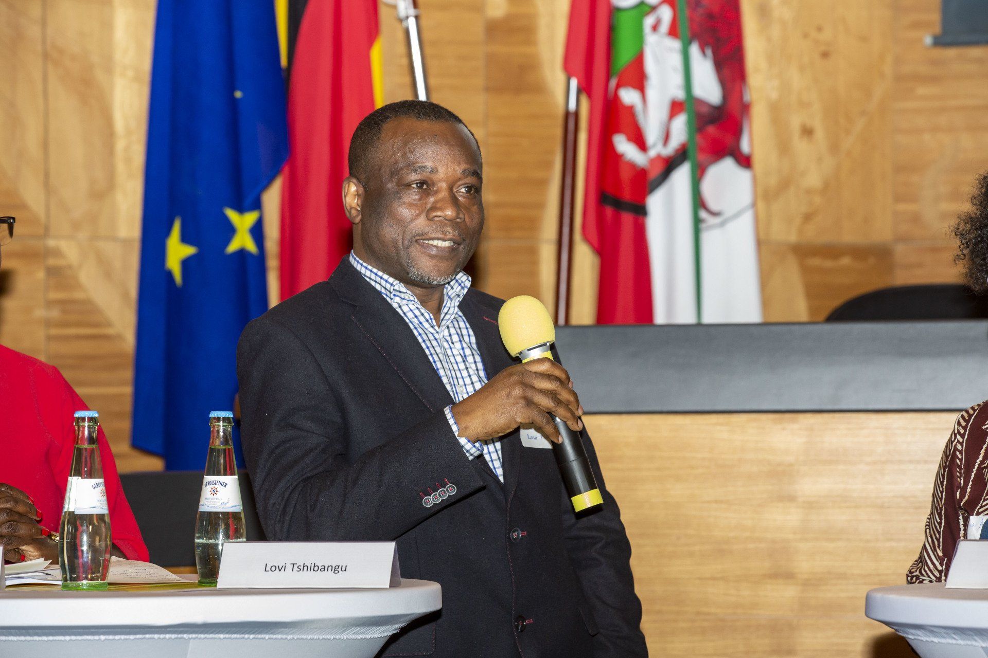 Kommunalpolitiker Lovi Tshibangu ist seit 4 Jahren Mitglied im Leverkusener Integrationsrat