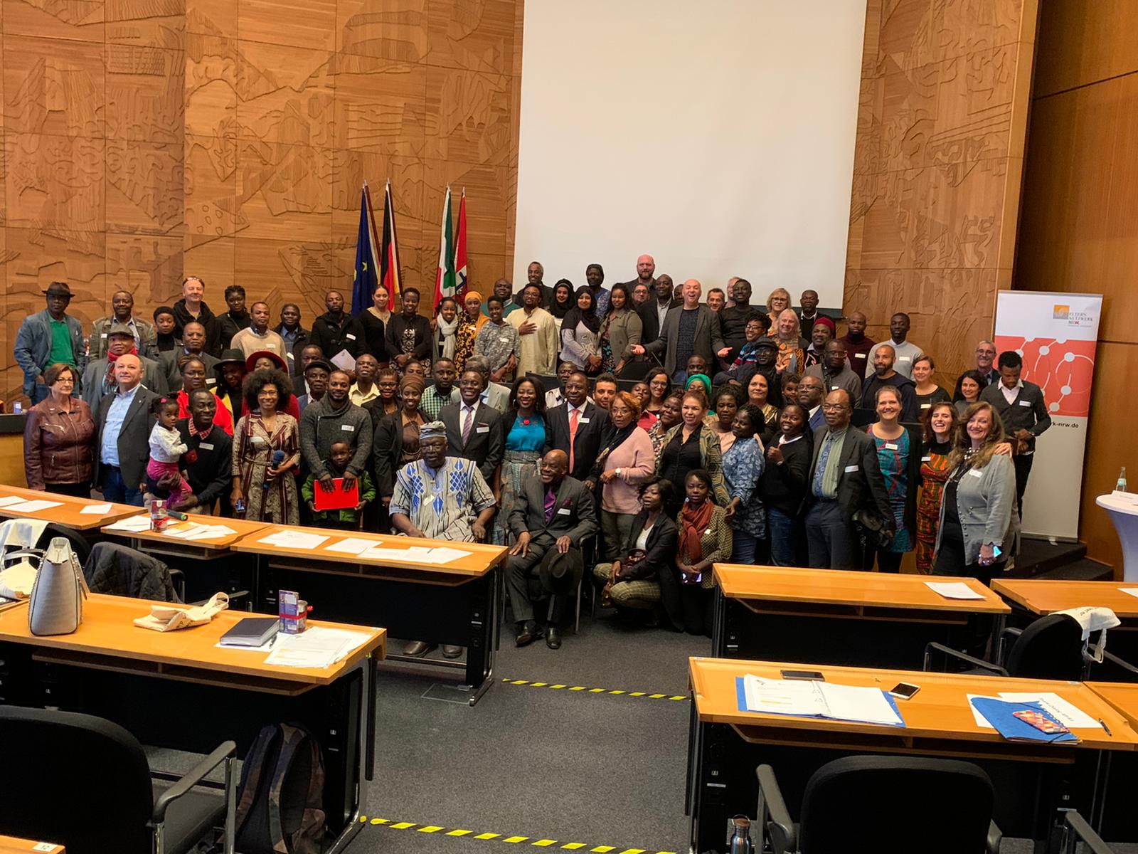 Die Teilnehmer*innen der Abschlusskonferenz, Zwei Jahre Dialog Afrika