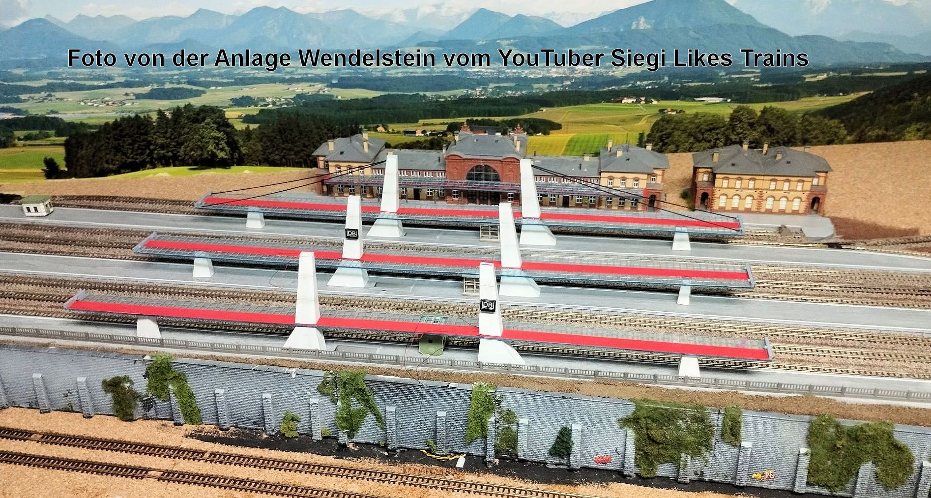 Bahnhof Silvia und Nicole auf der Anlage Wendelstein  mit dem passenden Dach zum Bahnhofsgebäude Bonn Spur N und H0 sofort bestellbar 3D-MM