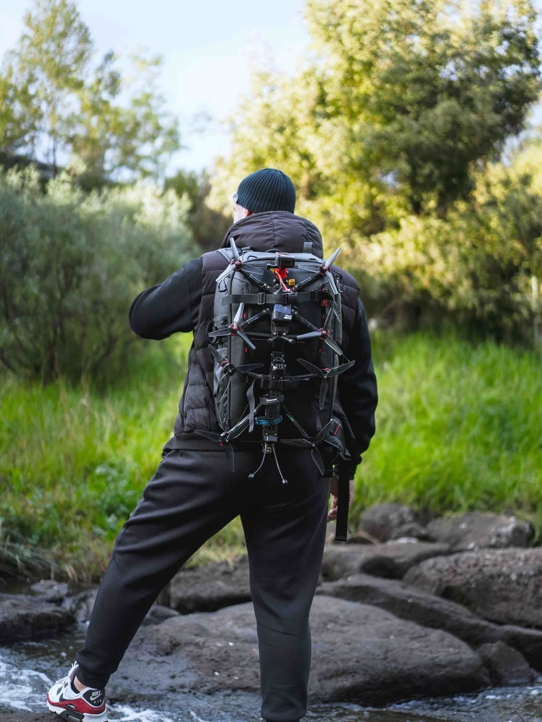 Descubre cómo los accesorios de PGYTECH elevan tu experiencia con drones a un nivel profesional.