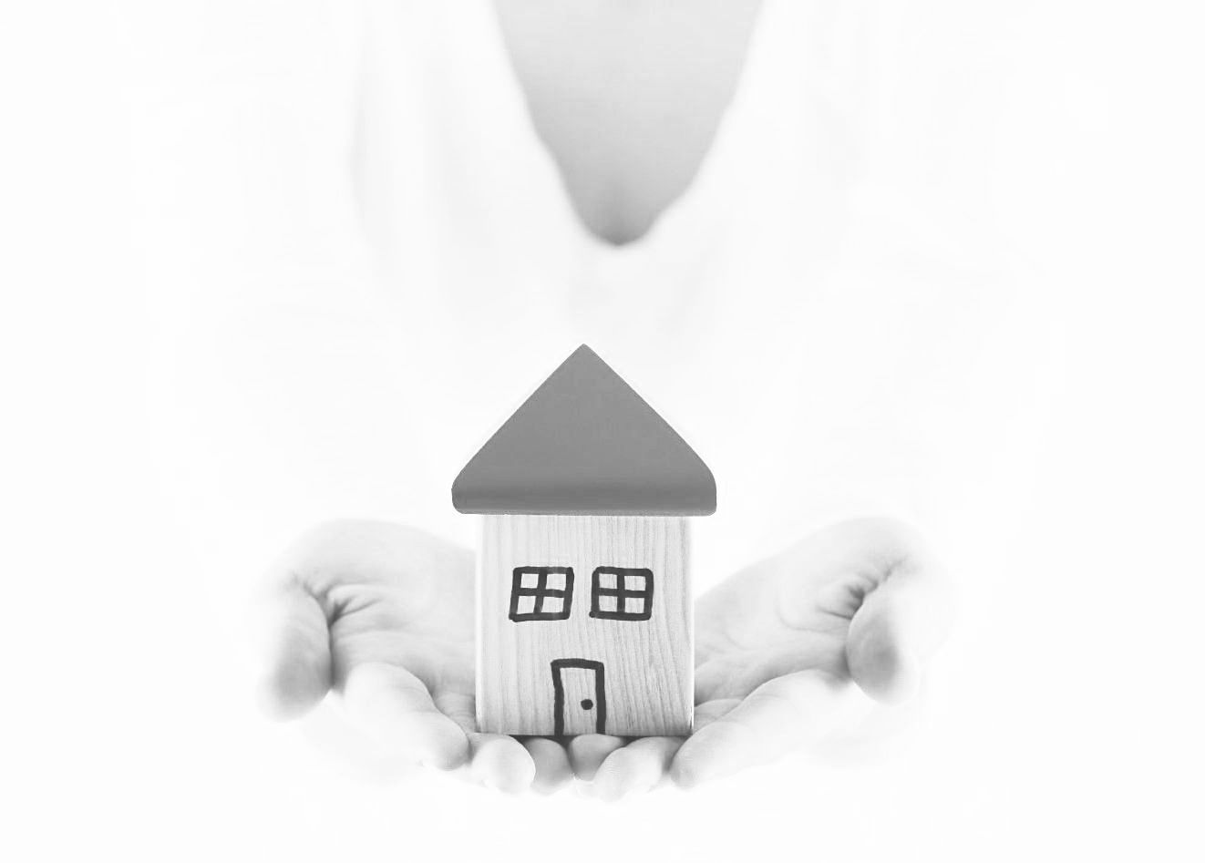 Immobilienübergabe, Marion Sens | Immobilienmaklerin und Immo-Mediatorin in Augsburg
Immobilienverkauf, Vermietung, Immobilienbewertung
