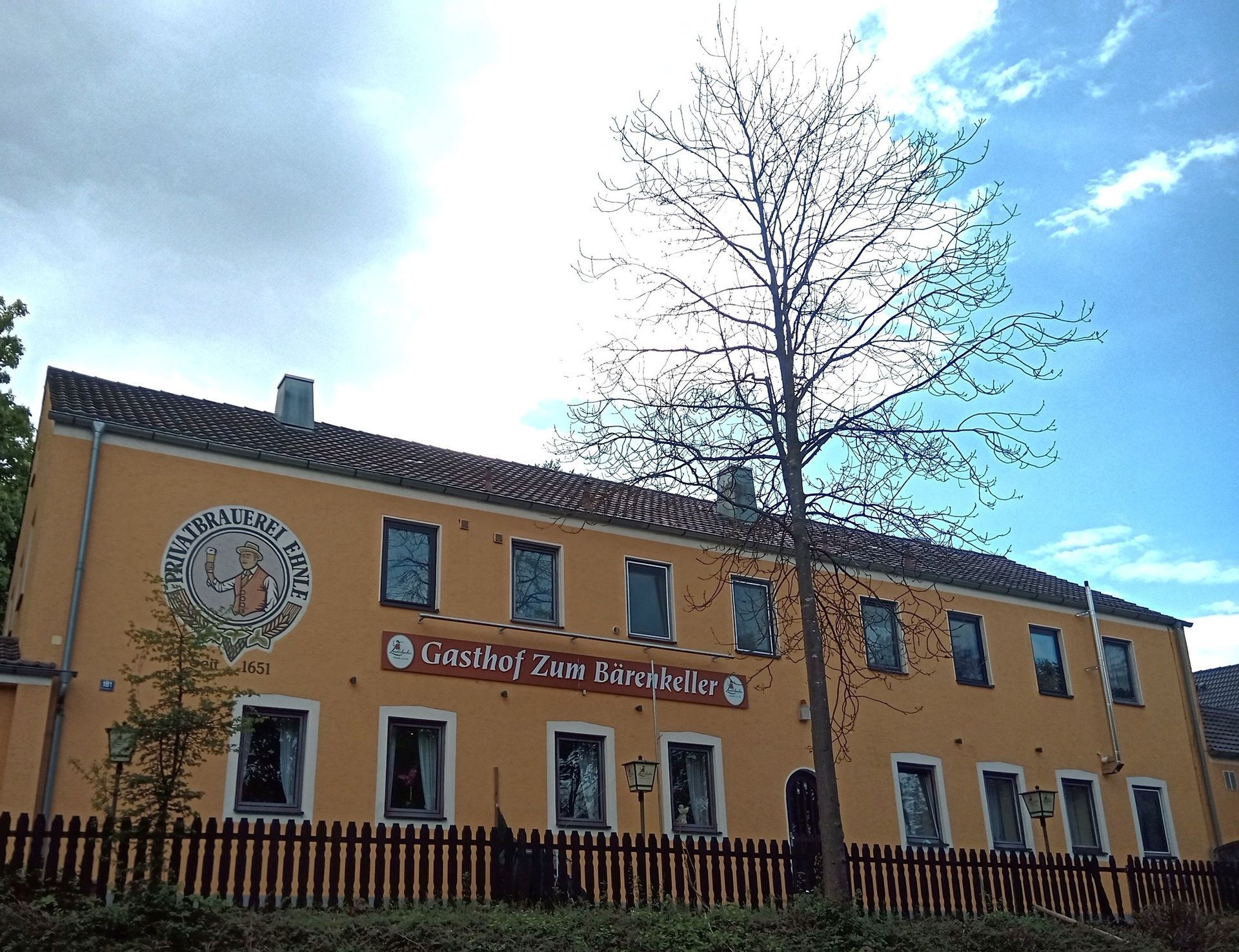 Immobilienmakler Augsburg: Bewertung.Beratung.Verkauf.Vermietung. Der Augsburger Bärenkeller