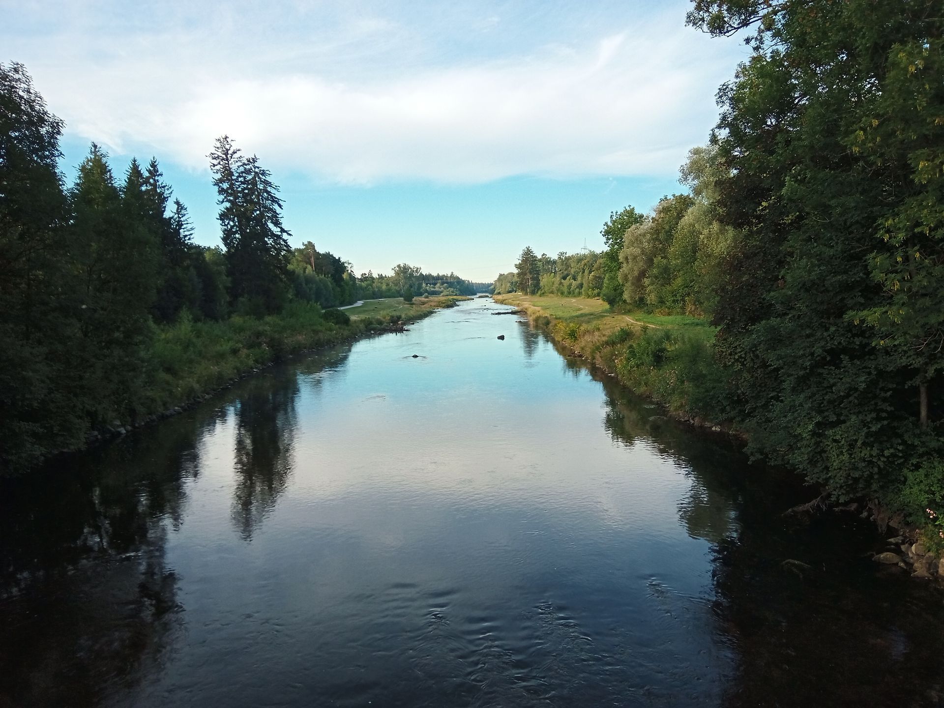 Immobilienmakler Augsburg: Bewertung.Beratung.Verkauf.Vermietung. Die Wertach bei Augsburg Inningen