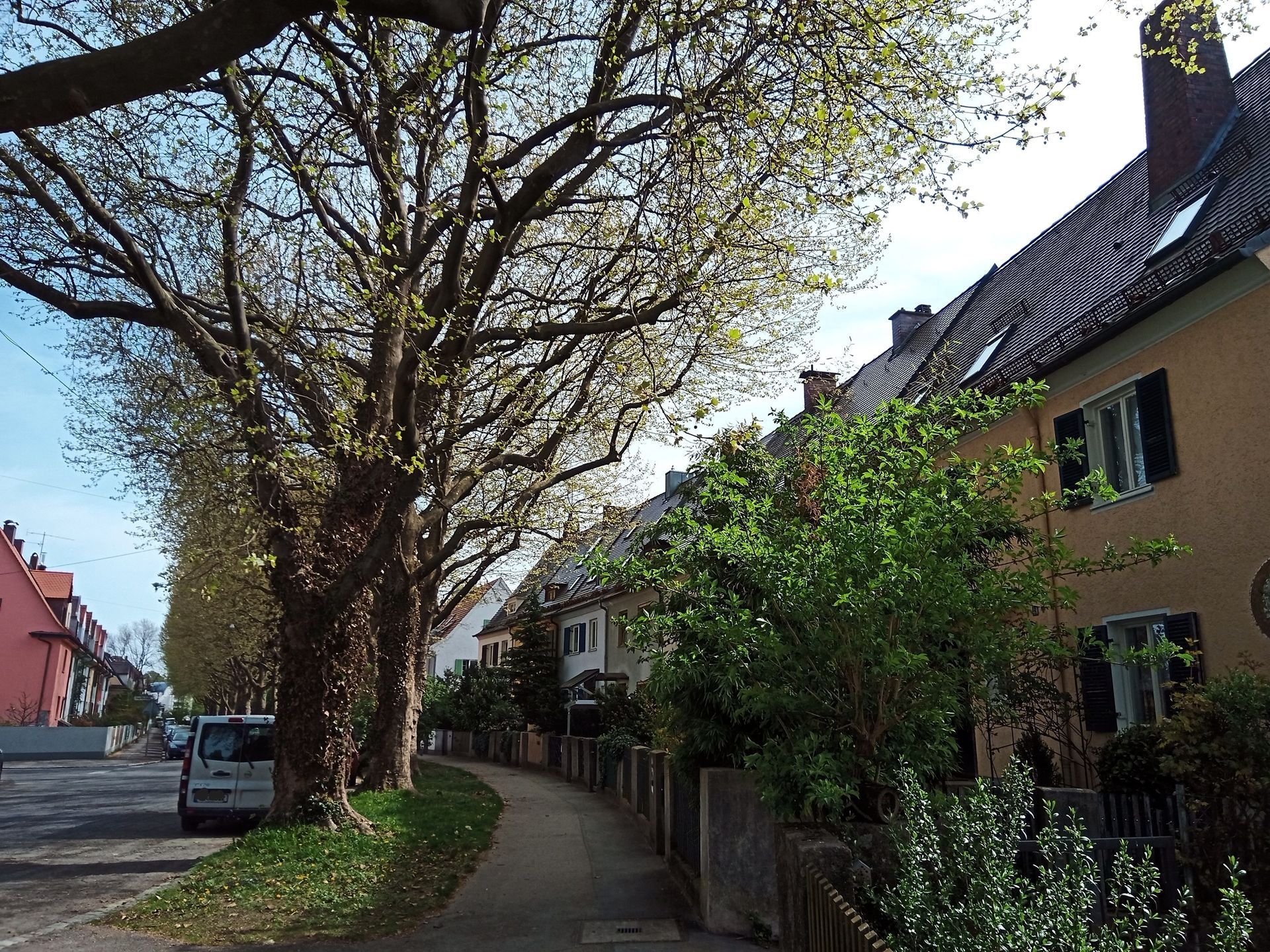 Immobilienmakler Augsburg: Bewertung.Beratung.Verkauf.Vermietung. Frühling in Augsburg Pfersee