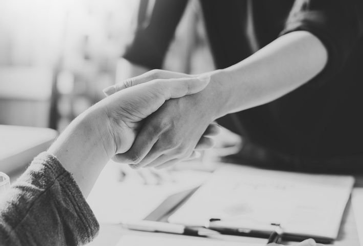 Wie verkaufe ich eine Immobilie? Marion Sens | Immobilienmaklerin und Immo-Mediatorin in Augsburg
Immobilienverkauf, Vermietung, Immobilienbewertung