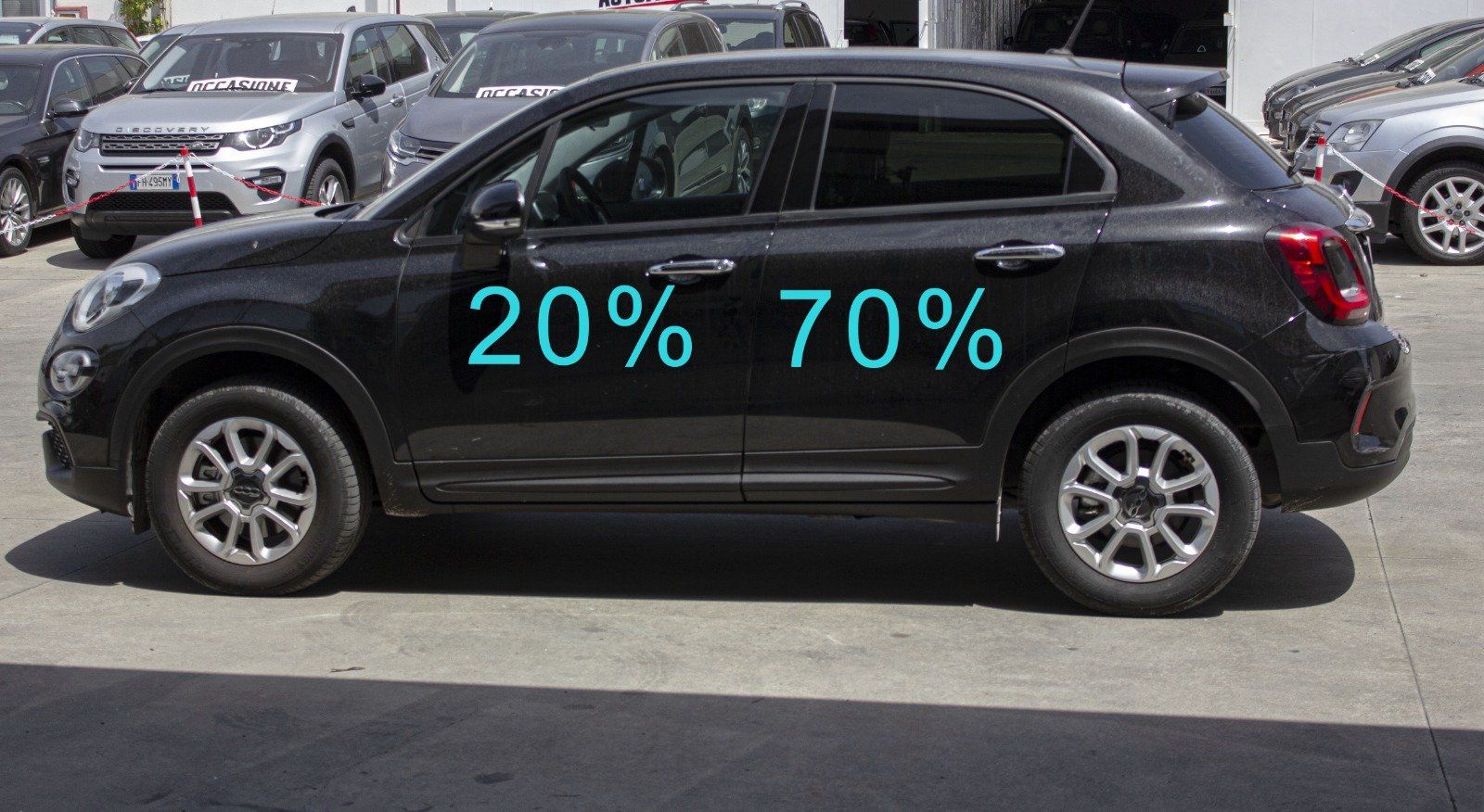 Gradazione  tonalità oscuramento vetri auto con pellicole oscuranti al 70% Fiat 500X