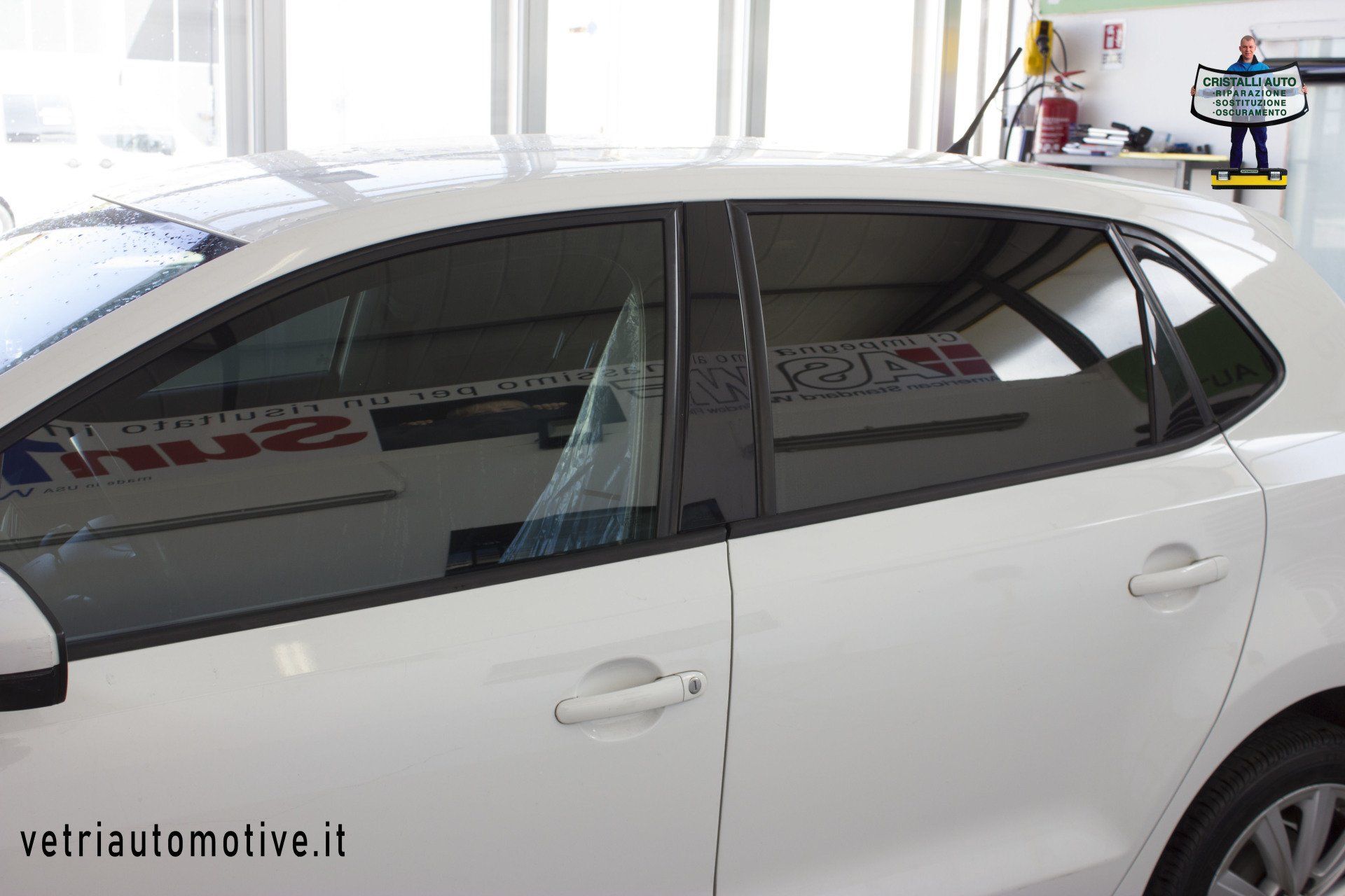 Oscuramento vetri auto pellicole oscuranti tonalità scuro, 35, HP35, FPER35, ASWF, AMERICAN STANDARD WINDOW FILMS, SUNTEK, LLUMAR, 3M, GLOBAL, WINDOW TINT.