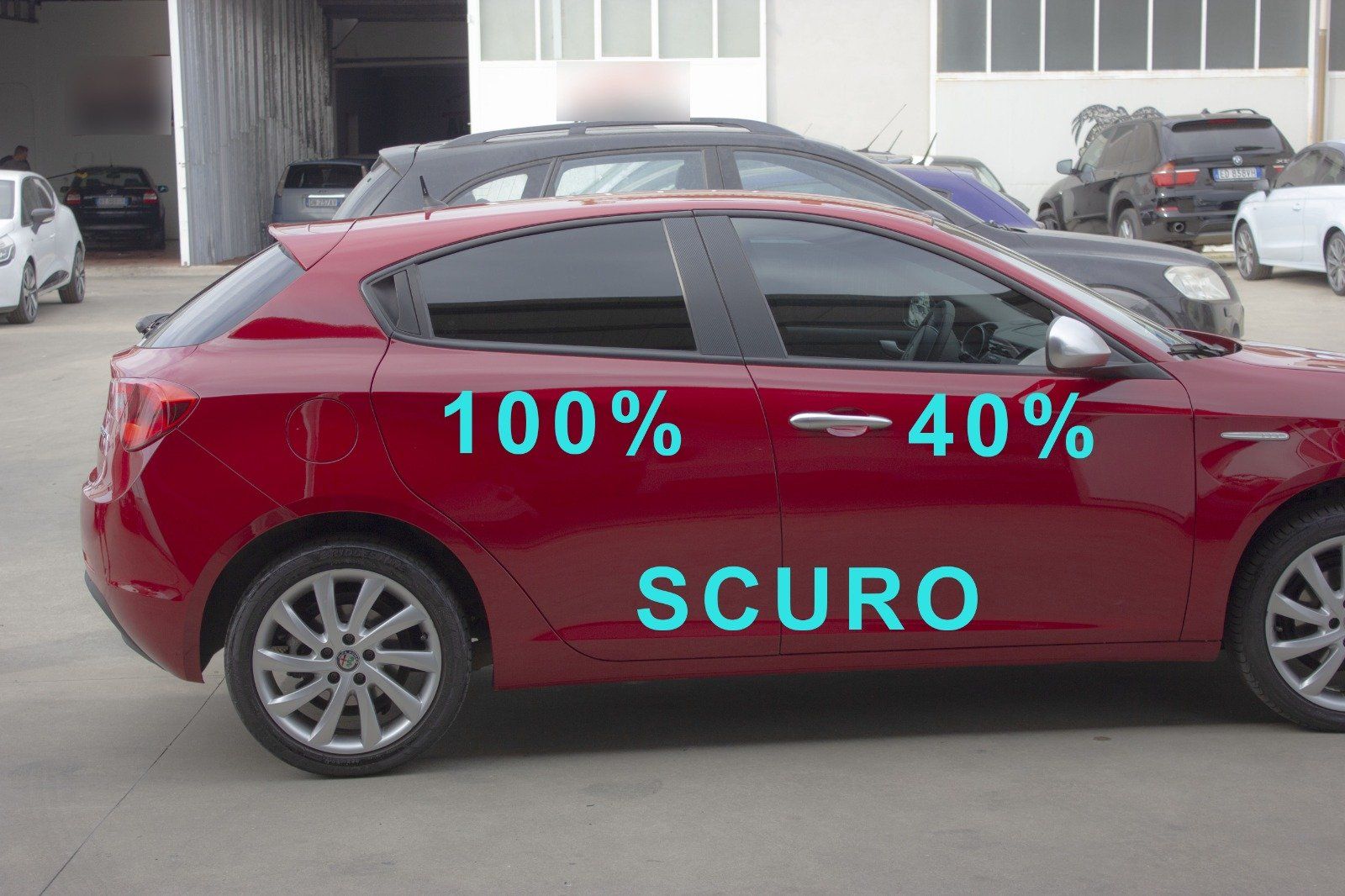 Gradazione  tonalità oscuramento vetri auto con pellicole oscuranti al 100% scuro  Alfa romeo Giulietta colore rosso