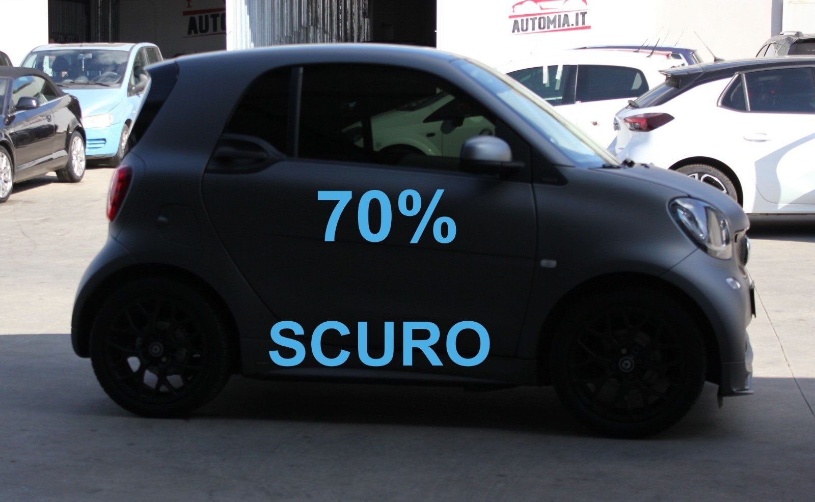 Gradazione  tonalità oscuramento vetri auto con pellicole oscuranti al 70% Smart For Two 2 posti del 2020