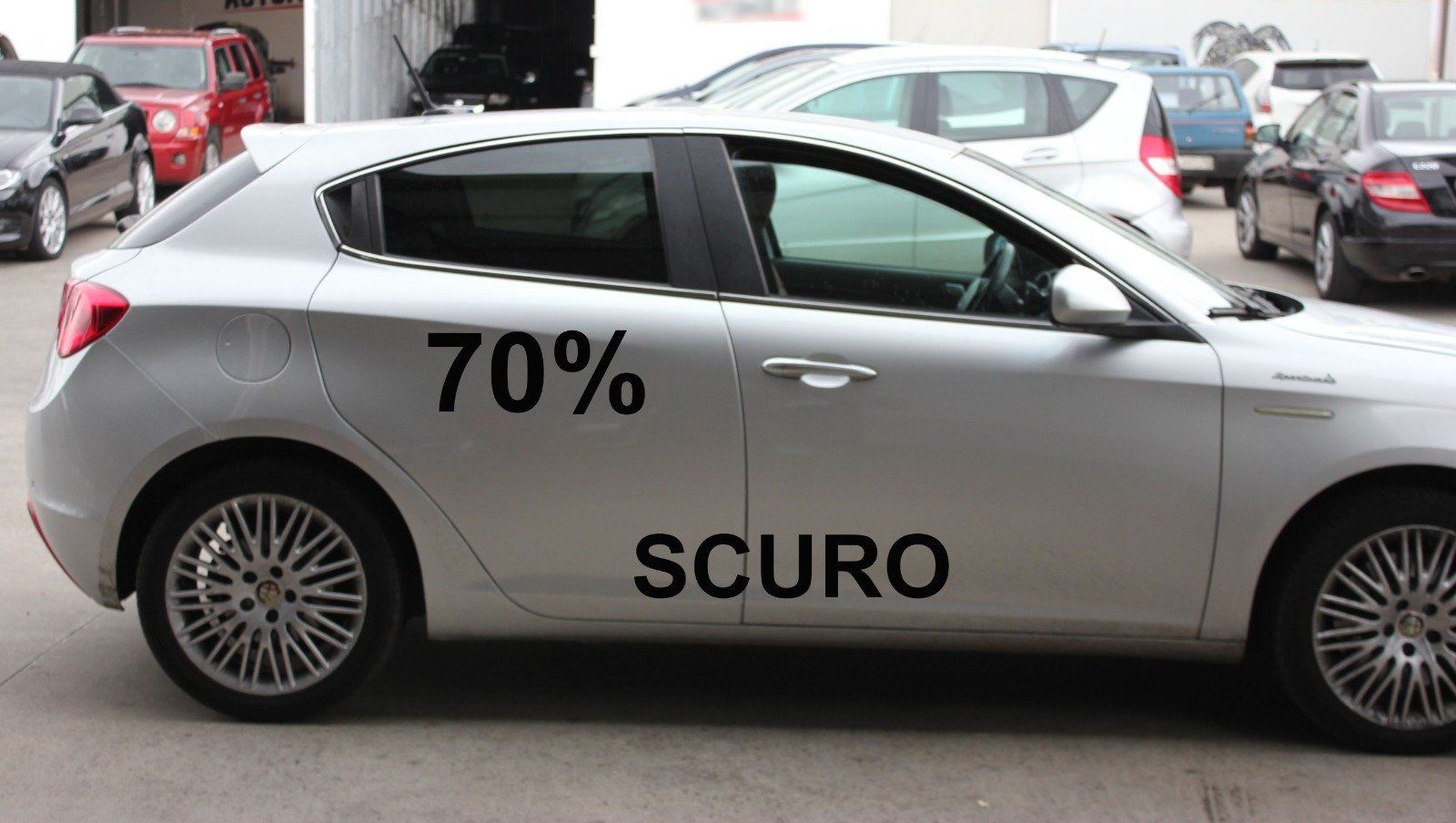 Gradazione  tonalità oscuramento vetri auto con pellicole oscuranti al 70% Alfa romeo Giulietta
