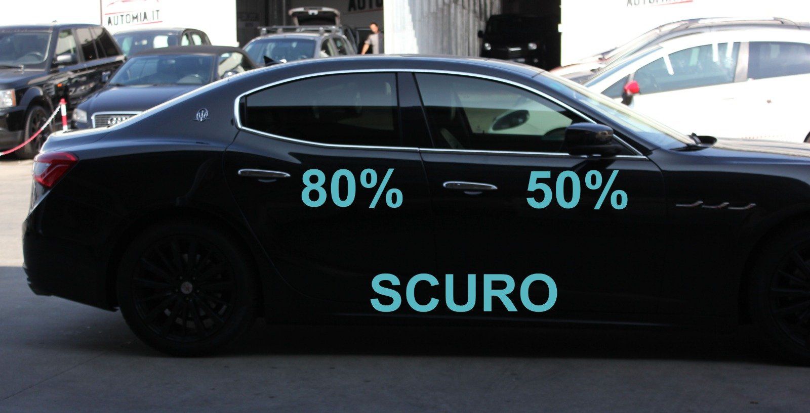 Gradazione  tonalità oscuramento vetri auto con pellicole oscuranti al 80% scuro Maserati Ghibli