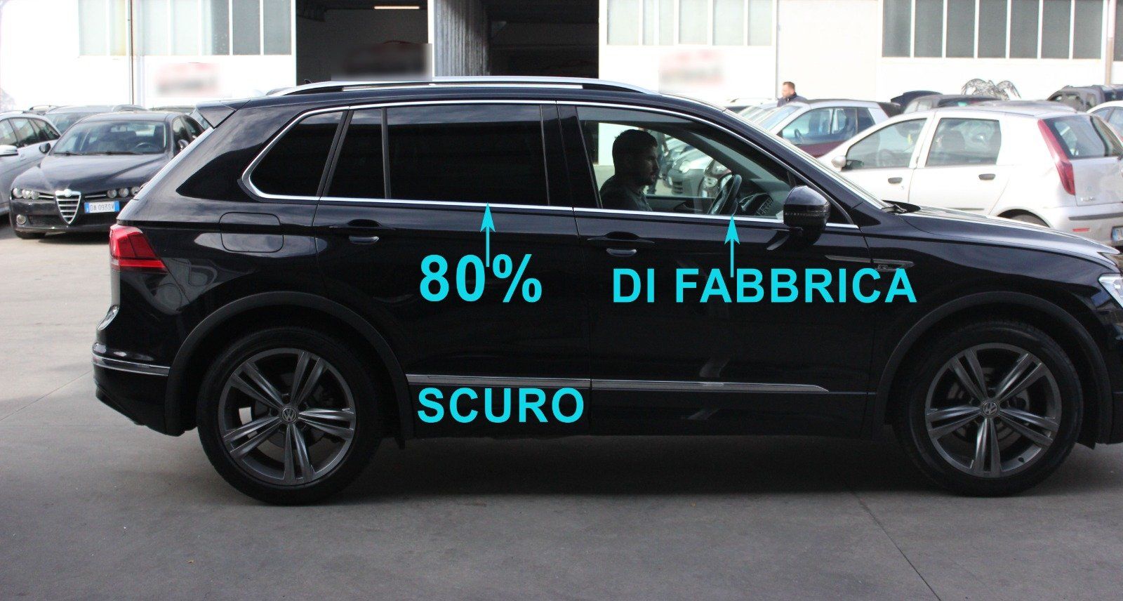 VW Tiguan Oscuramento vetri parte posteriore  con tonalità di scuro 80%