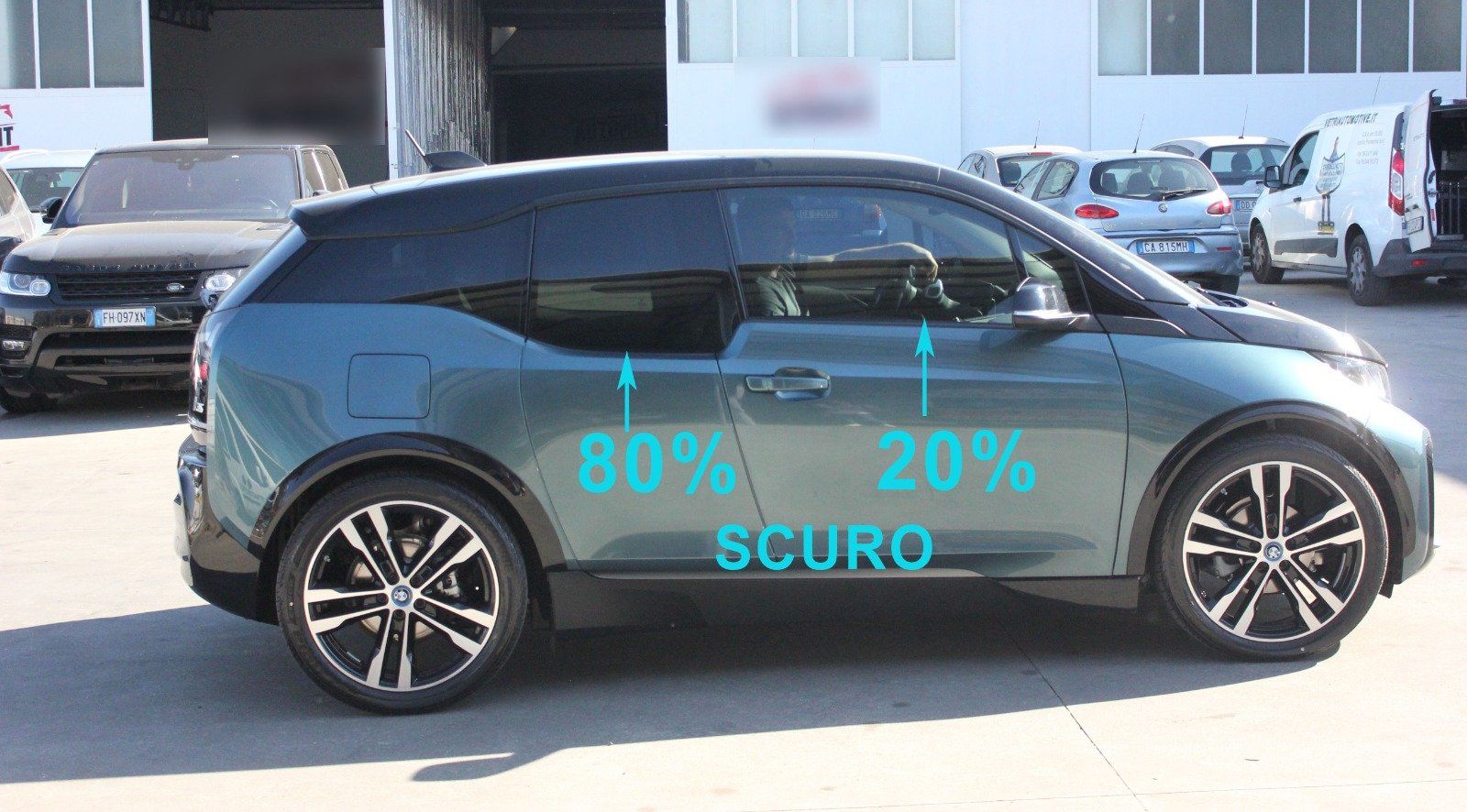 BMW i3 Oscuramento vetri parte posteriore  con tonalità di scuro 80%