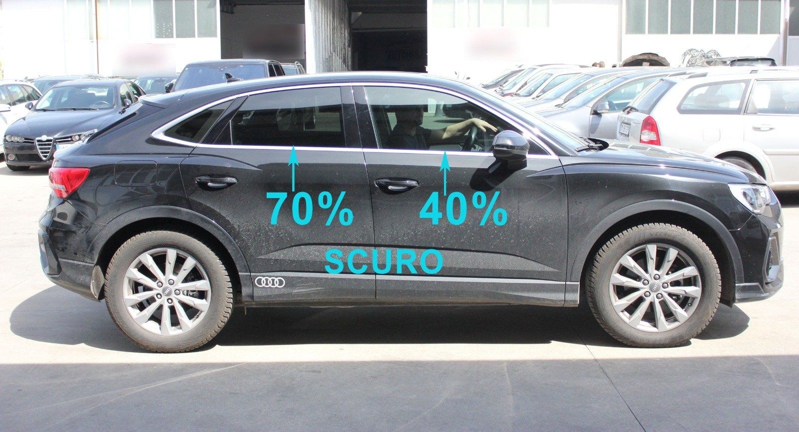 Audi Q2 Vetri oscurati con gradazione di scuro parte posteriore 70%