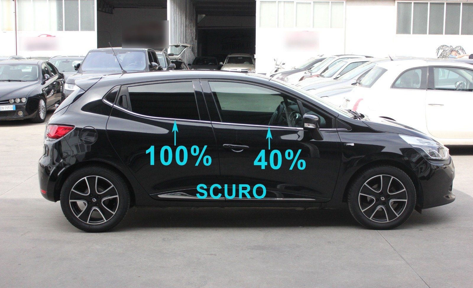 Renault Clio oscuramento vetri parte posteriore 100% di scuro, vetri anteriori 40% di scuro