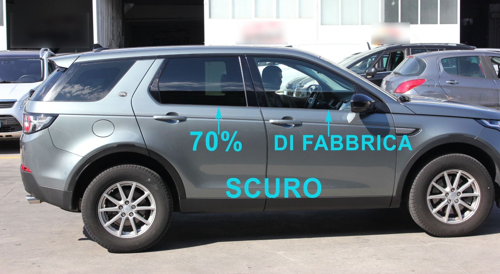 Land Rover Discovery Vetri oscurati con gradazione di scuro parte posteriore 70%