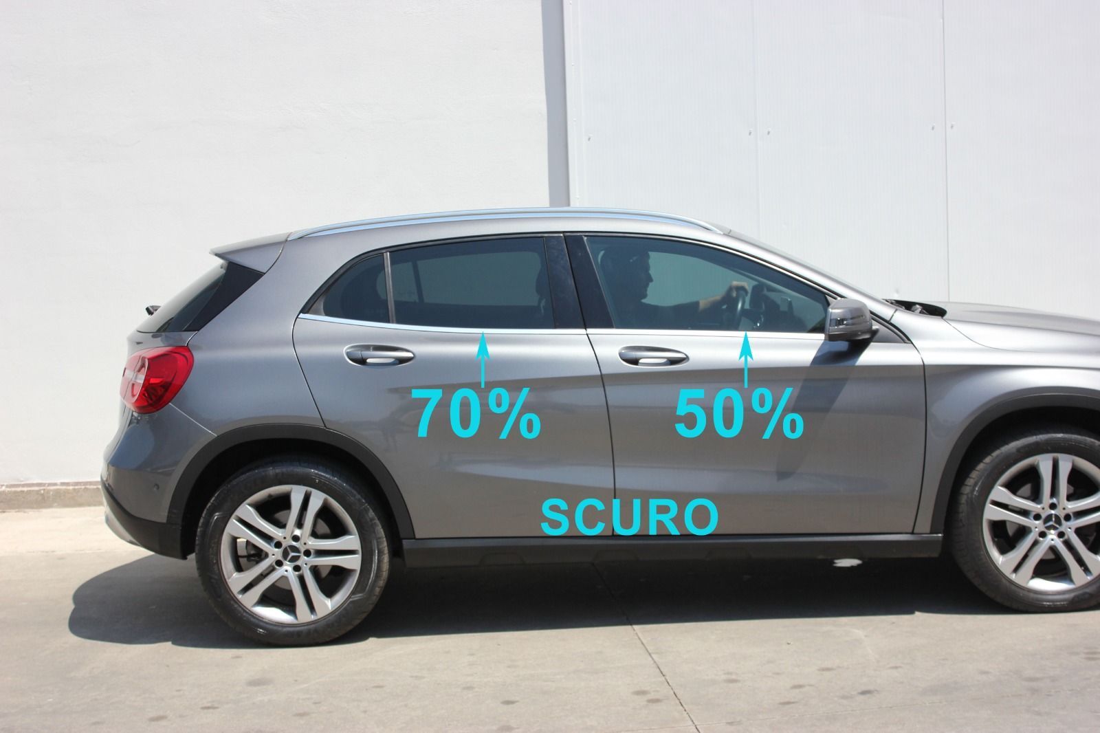 Mercedes GLA Vetri oscurati con gradazione di scuro parte posteriore 70%