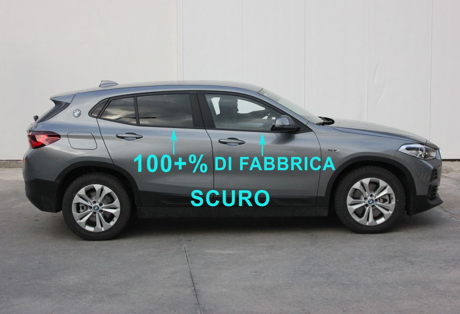 BMW X1 oscuramento vetri parte posteriore 100% di scuro, vetri anteriori originali