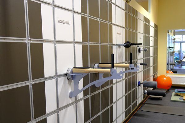 Outdoor Bereich, Slackline, Wonderwall, TRX, Dips, Medizinball