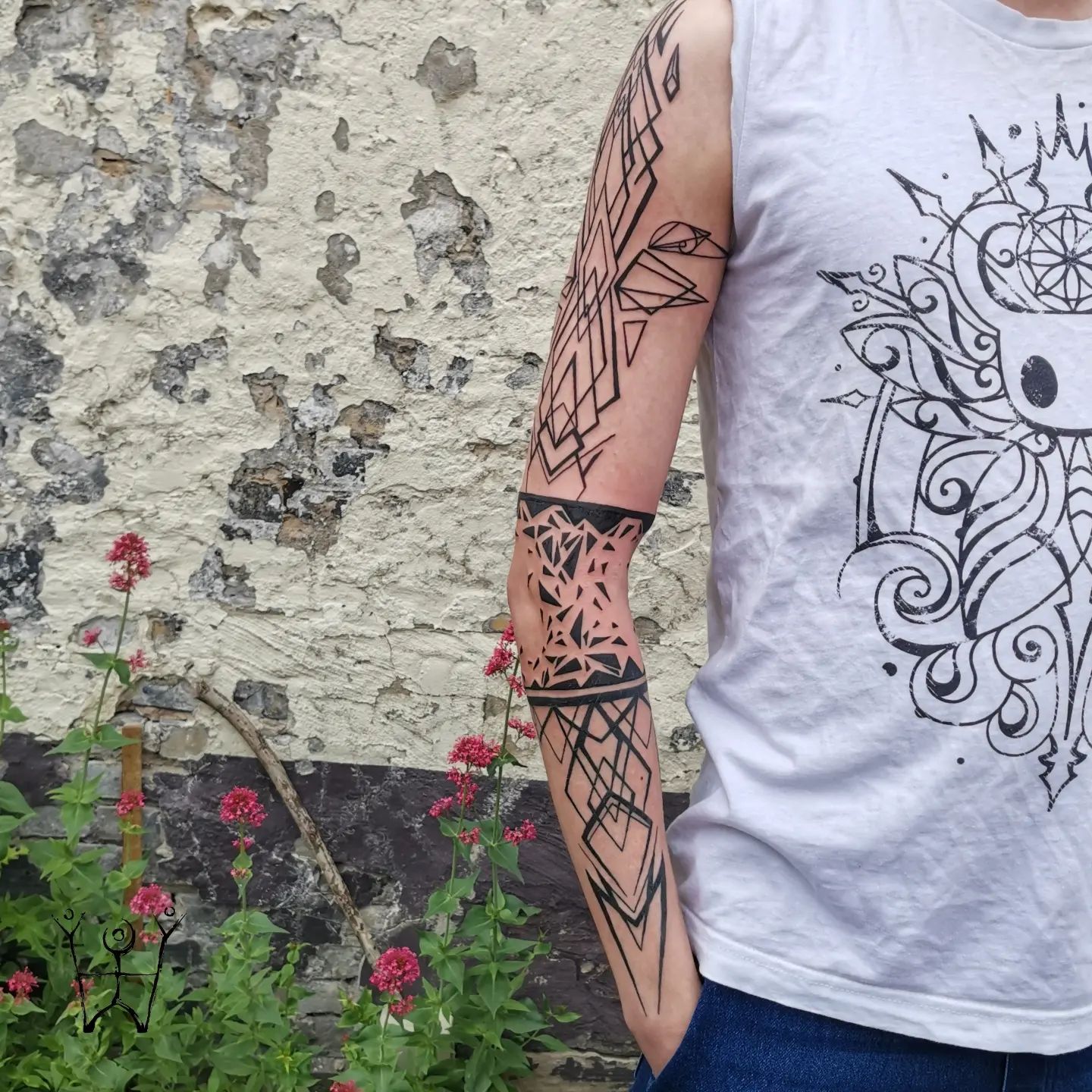 Arm mit geometrischen Formen